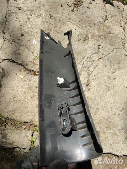 Правая накладка передней стойки Chevrolet Camaro