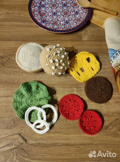 Вязанный бургер