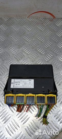 Блок управления центральным замком Ford Fusion