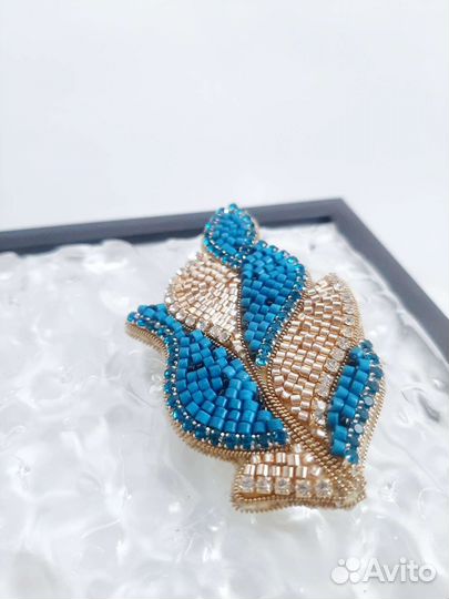 Брошь ручной работы