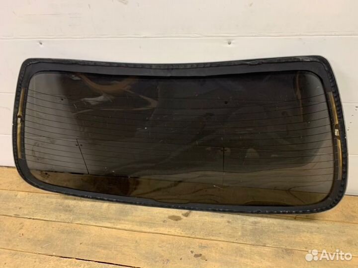 Стекло с обогревом заднее Kia Spectra седан 1.6