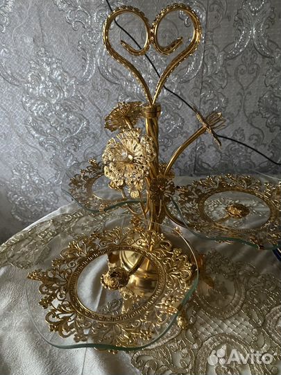 Золотая менажница Lux