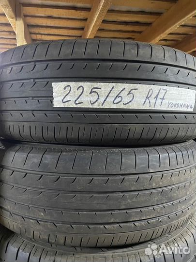Yokohama BlueEarth RV02 225/65 R17