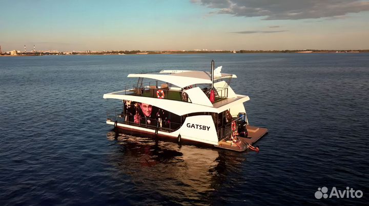 Вечеринка на яхте