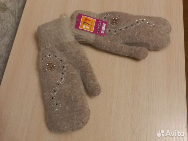 Варежки новые женские
