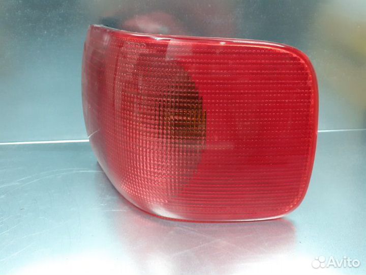 Фонарь задний наружный правый Audi 80/90 B4