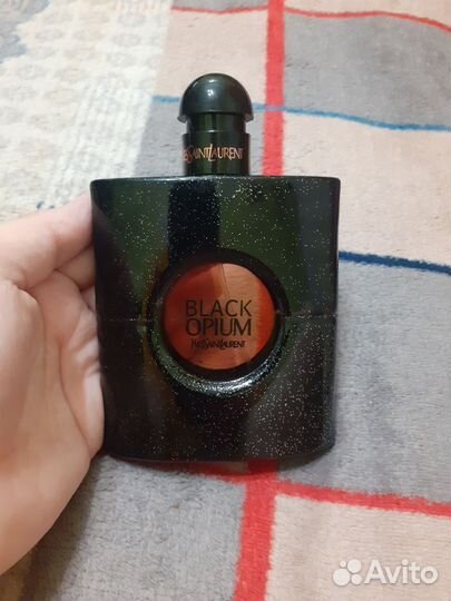 Женский парфюм YvesSaintLauren Black Opium