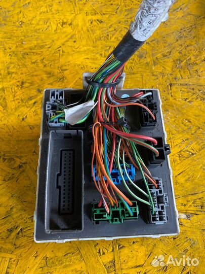 Блок предохранителей Ford Transit Connect TC7 1.8L