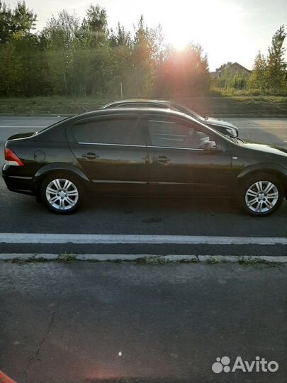 Opel Astra 1.8 AT, 2009, 192 500 км