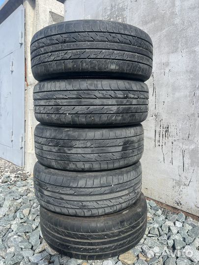 Toyo DRB 215/55 R17 100H