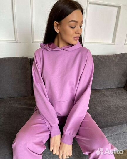 Спортивный костюм женский