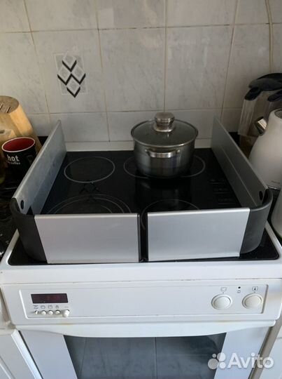 Защитный барьер для плиты от детей