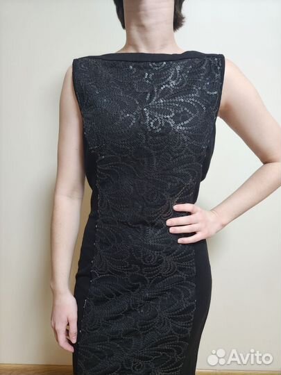 Вечернее платье с пайетками