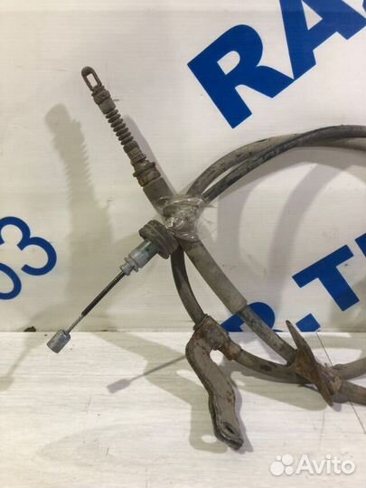 Трос ручника левый KIA ceed JD 1.4 мт универсал