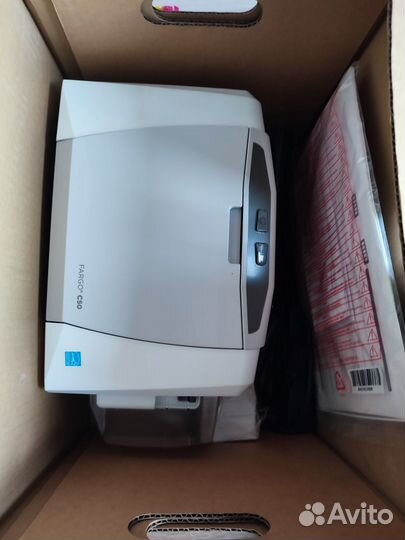 Принтер для пластиковых карт Fargo с 50