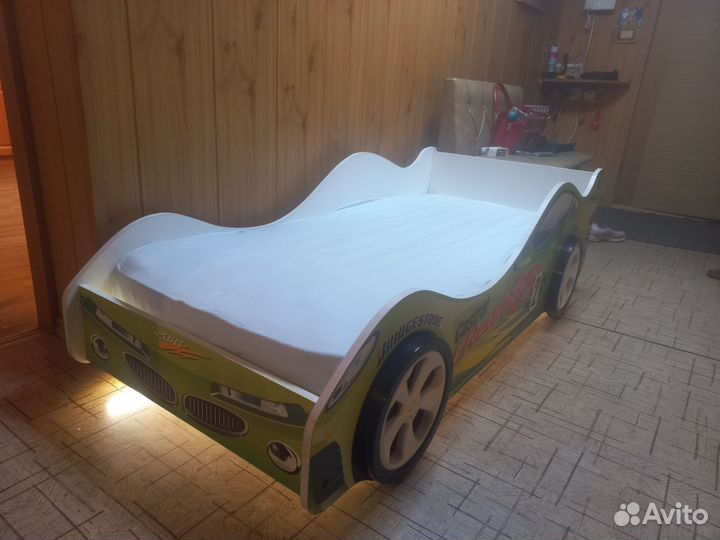 Детская кровать от 3 лет с матрасом,с подсветкой