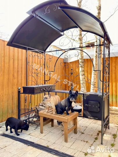 Беседка с мангалом