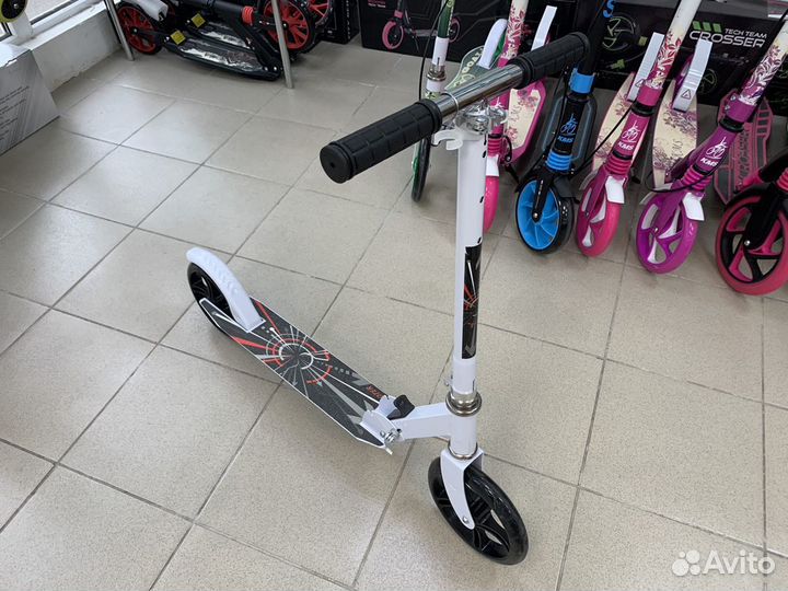 Новые самокаты 200мм