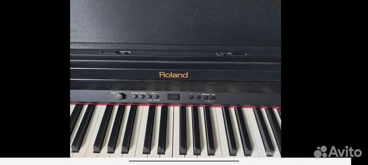 Цифровое пианино роланд RP 301Цифровое пианино
