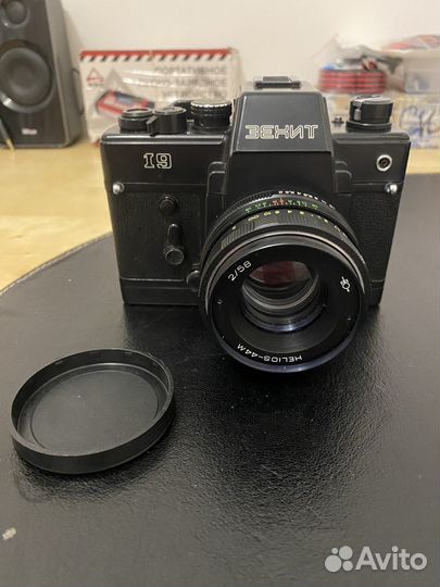 Плёночный фотоаппарат Зенит 19