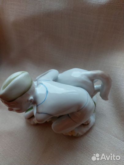 Статуэтки фарфор