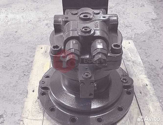 Гидромотор поворота Kobelco SK210D YN15V00035F1