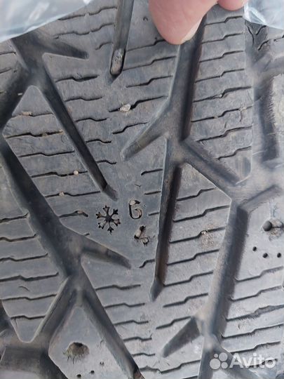 Nokian Tyres Hakkapeliitta 7 255/55 R17 98T