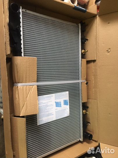 Радиатор форестер сг атмо новый