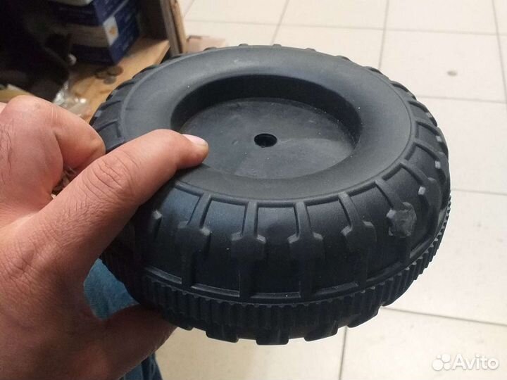 Колеса для детского электромобиля