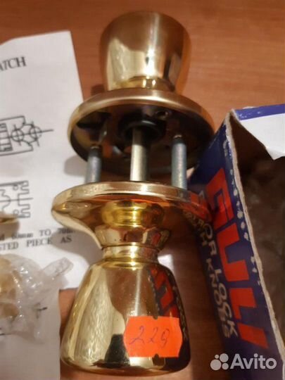 Ручка-замок для двери