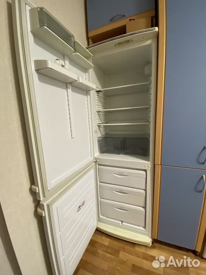 Холодильник Атлант б/у