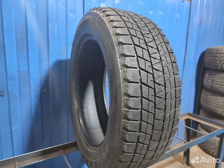 Bridgestone Blizzak DM-V1 235/60 R18