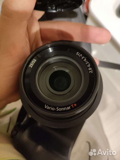 Цифровой фотоаппарат Sony CyberShot DSC-HX400