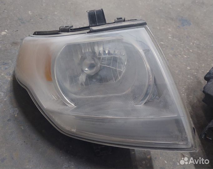 Фары на УАЗ Профи, комплект