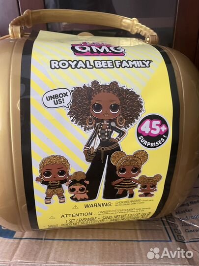 LOL surprise BEE family, Куклы в золотом чемодане