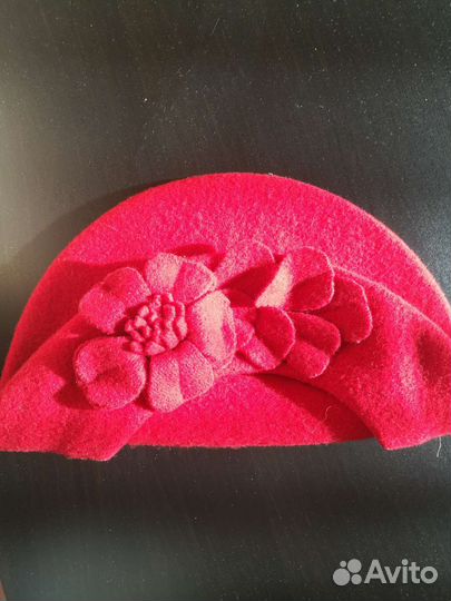 Берет женский и шарф ручной работы