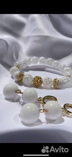 Браслет из белого агата