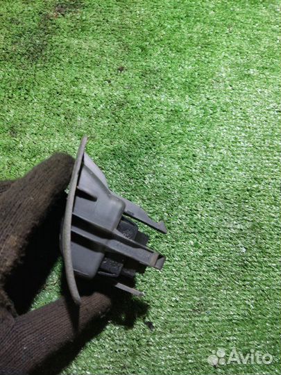 Блок управления стеклоподъемниками задний Renault