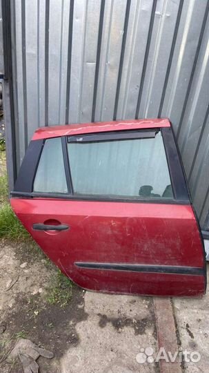Дверь задняя правая универсал Рено Лагуна 2