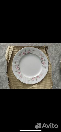 Столовый сервиз Бернадотт, Бледные розы, платина