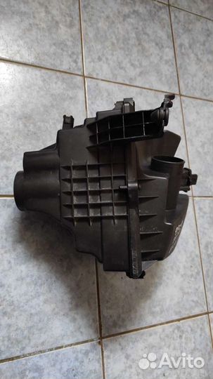 Корпус воздушного фильтра Ford Focus 2 1.6