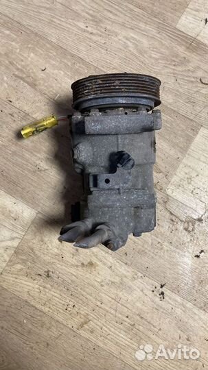 Компрессор кондиционера Peugeot 308 EP6 2011