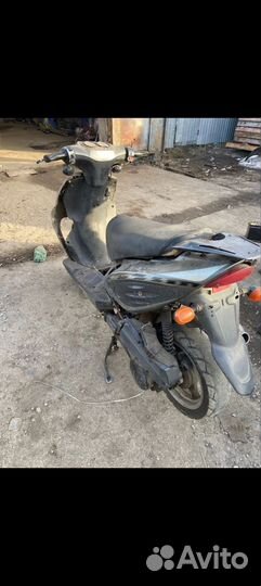 Скутер 150 кубов