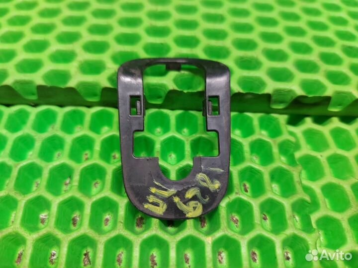 Прокладка внешней ручки двери передняя Audi Q7 S