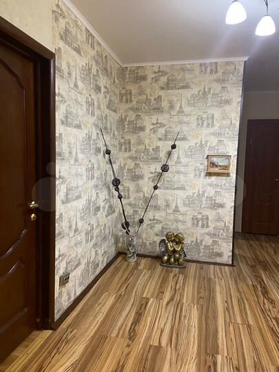 3-к. квартира, 87 м², 5/9 эт.