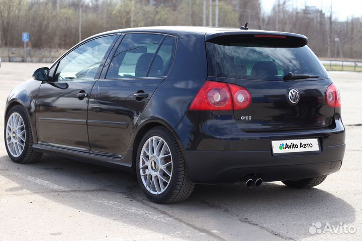 Volkswagen Golf GTI 2.0 МТ, 2004, 97 000 км