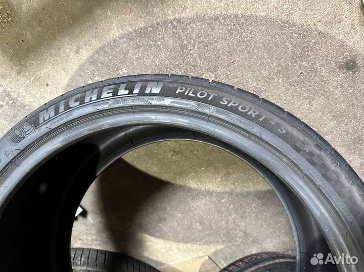 Michelin Pilot Sport 4 S 315/30 R22 107Y