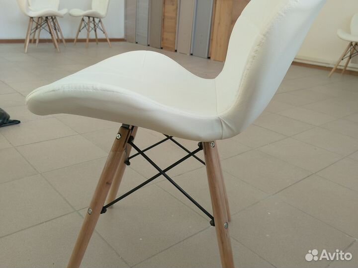 Стул eames butterfly