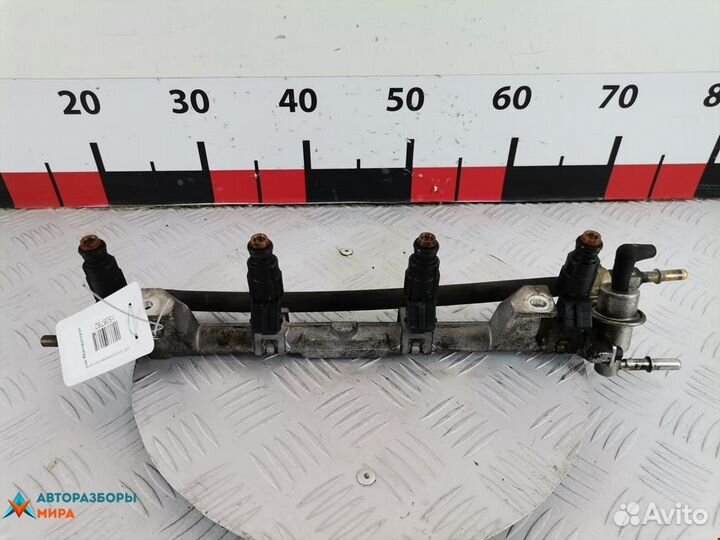 Форсунка Ford Focus 2001 1111848