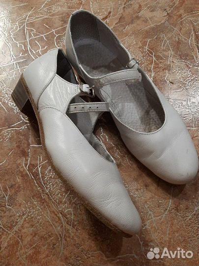 Туфли для народного танца